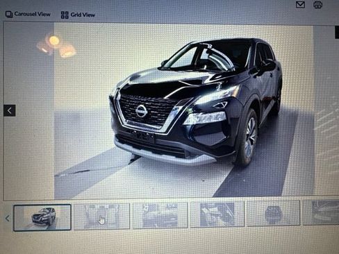 Used 2023 Nissan Rogue SV AWD/4WD image 3
