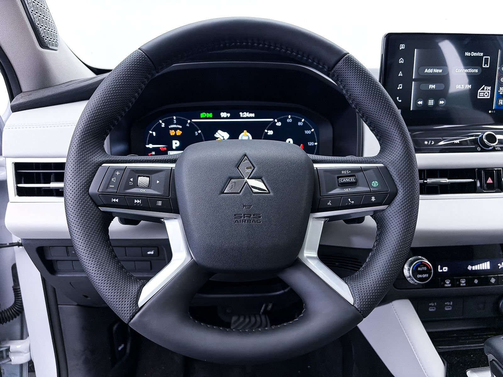 Used 2026 Mitsubishi Outlander SE FWD image 23