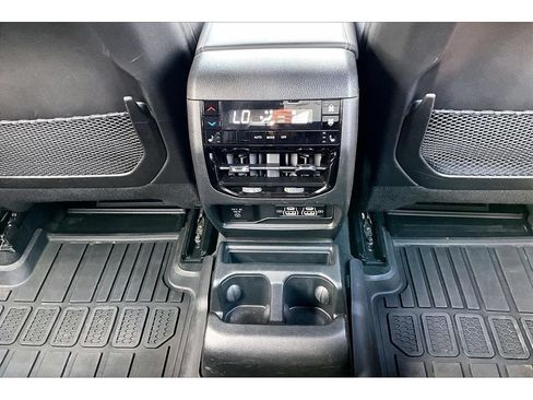 Certified 2024 Jeep Grand Cherokee L Overland w/ Trailer Tow Package AWD/4WD image 13