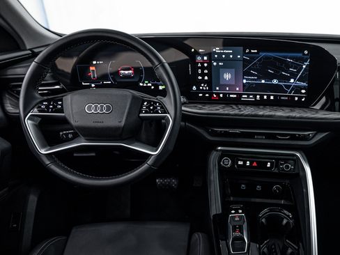 Certified 2025 Audi Q5 Premium Plus w/ Premium Plus image 9