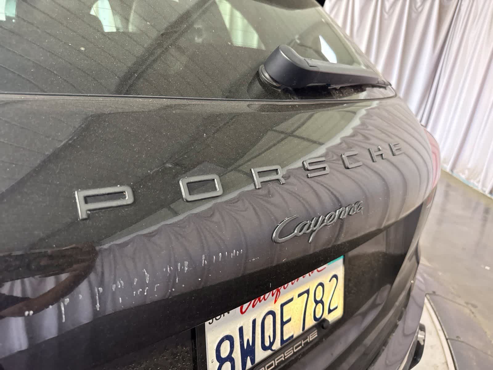 Used 2018 Porsche Cayenne AWD/4WD image 12