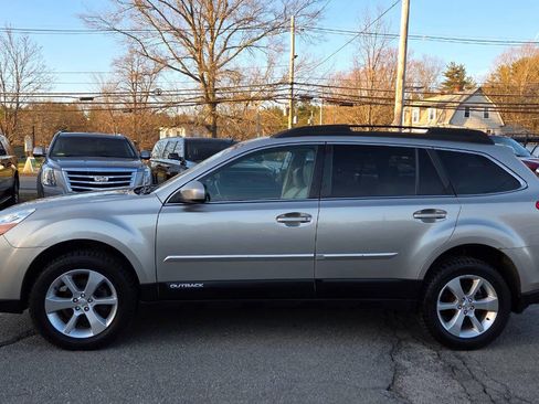 Used 2014 Subaru Outback 2.5i Limited image 8