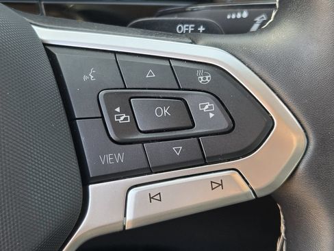 Used 2025 Volkswagen Atlas SE AWD/4WD image 22