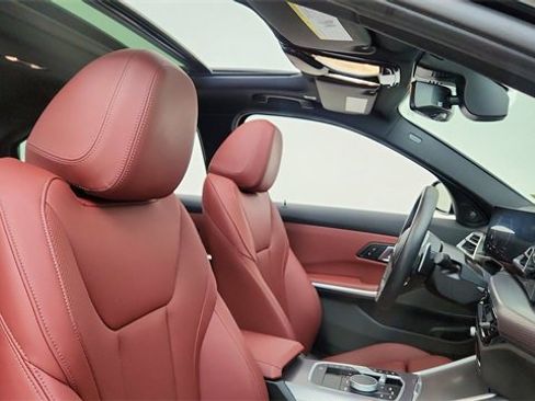 Used 2025 BMW M340i image 21