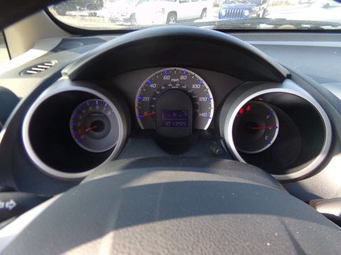 Used 2013 Honda Fit image 19