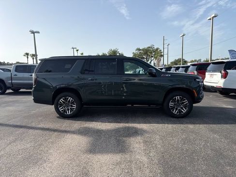 New 2026 Chevrolet Suburban Z71 w/ Comfort Package AWD/4WD image 15