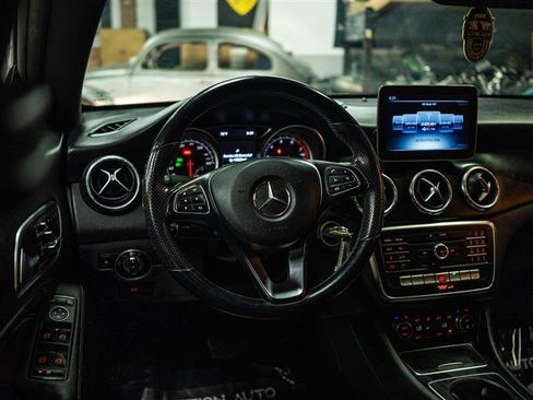 Used 2019 Mercedes-Benz CLA 250 image 15