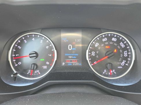 Used 2021 Toyota RAV4 XLE w/ XLE Grade Weather Package AWD/4WD image 27
