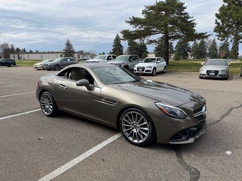 Used 2018 Mercedes-Benz SLC 300 image 43
