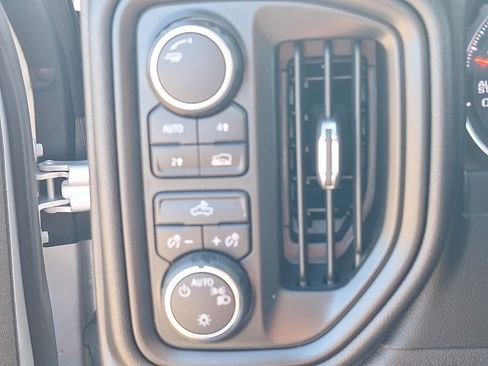 Used 2022 Chevrolet Silverado 1500 Custom w/ Safety Confidence Package image 38