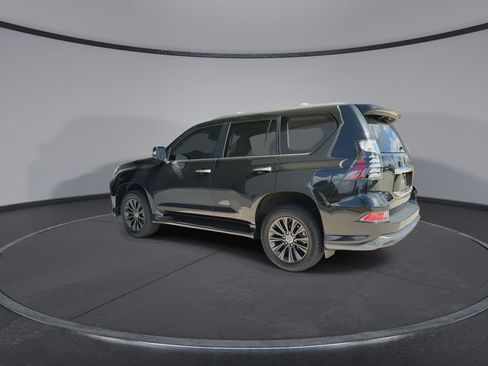 Used 2023 Lexus GX 460 Premium w/ Accessory Package image 6