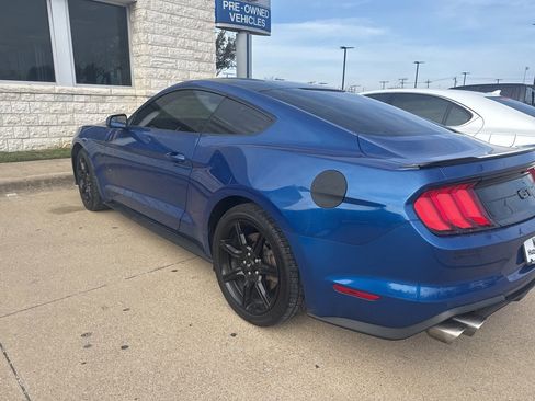 Used 2018 Ford Mustang GT w/ Black Accent Package image 6