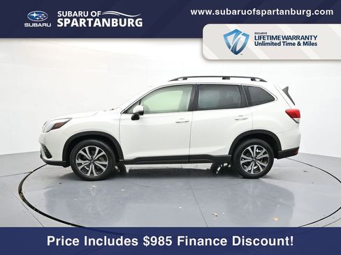 Used 2022 Subaru Forester Limited image 4