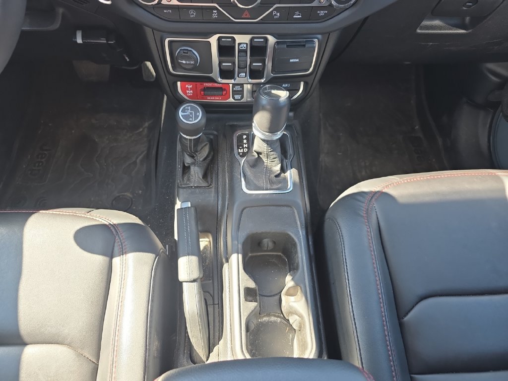 Used 2025 Jeep Gladiator Rubicon w/ Safety Group AWD/4WD image 13