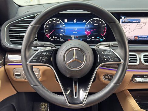 Used 2024 Mercedes-Benz GLS 450 4MATIC image 22