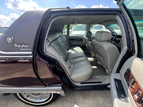 Used 1996 Cadillac Fleetwood Brougham image 57