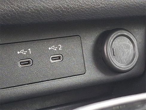 Used 2024 Nissan Rogue SV image 26