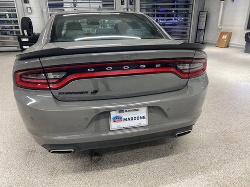 Used 2019 Dodge Charger SXT w/ Driver Confidence Group image 6