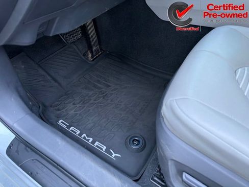 Used 2018 Toyota Camry SE w/ Audio Package FWD image 41