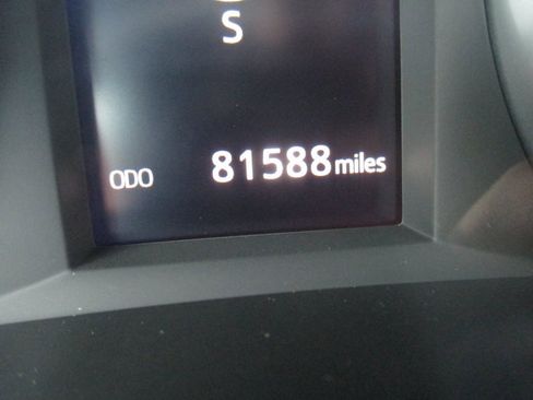 Used 2019 Toyota Highlander XLE image 26