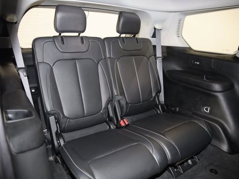 Used 2022 Jeep Grand Cherokee L Limited image 14