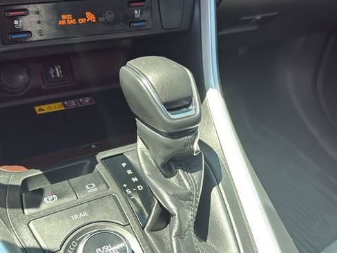 Used 2024 Toyota RAV4 Limited w/ Advanced Technology Package AWD/4WD image 17