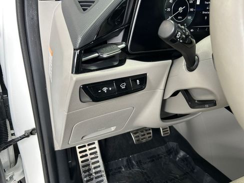 Used 2023 Kia Niro Wave FWD image 19