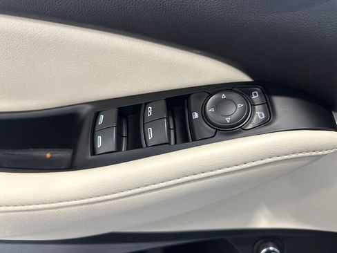 Used 2024 Buick Enclave Essence w/ Experience Buick Package AWD/4WD image 25