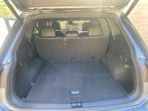 Used 2020 Volkswagen Tiguan SEL Premium R-Line image 32