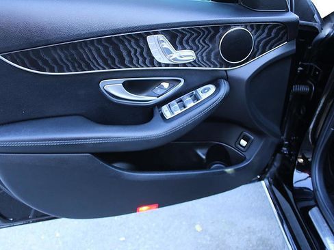 Used 2017 Mercedes-Benz C 300 Sedan image 8