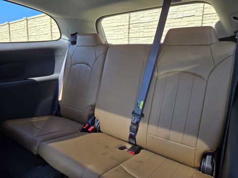 Used 2017 Buick Enclave Premium w/ Experience Buick Package FWD image 15