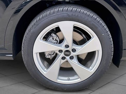 New 2025 Audi Q5 Premium Plus image 11