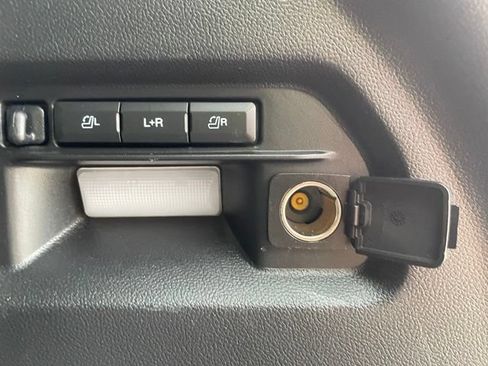 Certified 2020 Ford Explorer Platinum w/ Premium Technology Package AWD/4WD image 58
