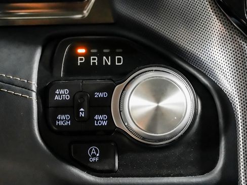Used 2020 RAM 1500 Limited w/ Body Color Bumper Group AWD/4WD image 24