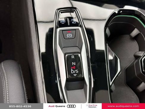 Used 2025 Audi A5 2.0T Premium Plus w/ Premium Plus AWD/4WD image 27