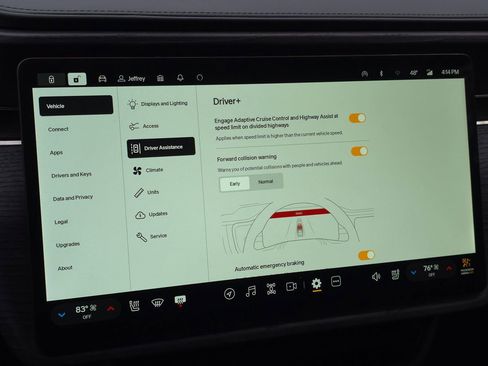 Used 2024 Rivian R1S Adventure image 60