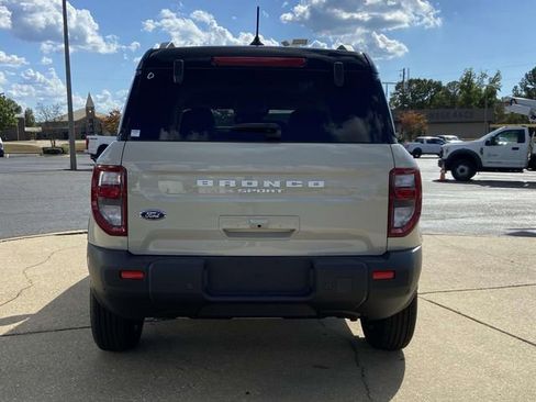 New 2025 Ford Bronco Sport Outer Banks w/ Outer Banks Tech Package+ AWD/4WD image 3