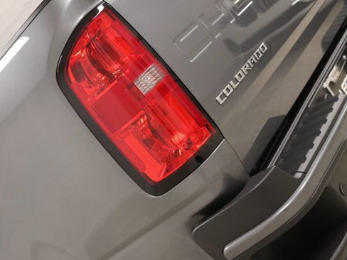 Used 2022 Chevrolet Colorado LT w/ Fleet Safety Package image 93