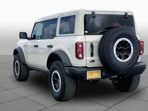 Certified 2025 Ford Bronco Badlands AWD/4WD image 13