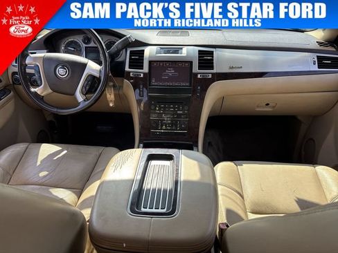 Used 2013 Cadillac Escalade 4WD Hybrid image 12