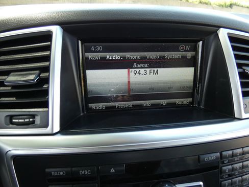 Used 2015 Mercedes-Benz ML 350 2WD image 60