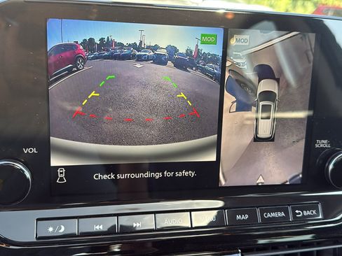 Certified 2022 Nissan Pathfinder Platinum w/ Cargo Package image 14