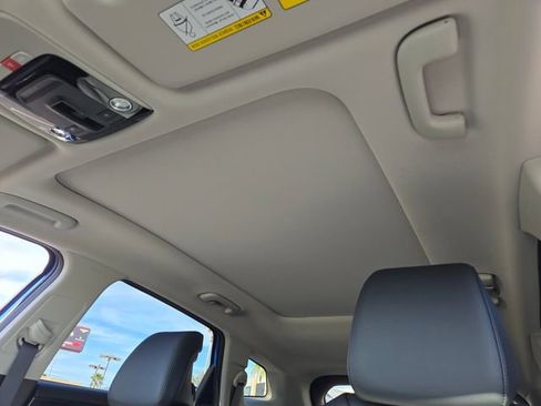 New 2026 Kia Sportage EX w/ EX Panorama Roof Package image 13