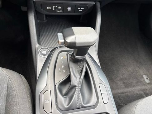 Certified 2025 Kia K4 FWD image 18