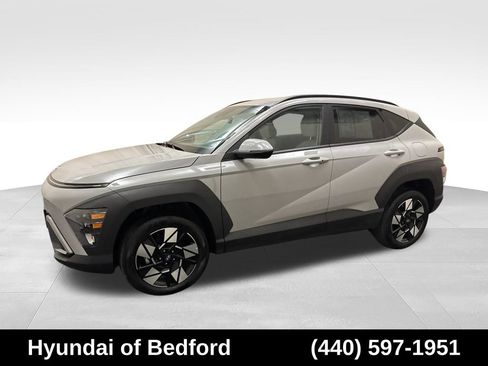 Used 2025 Hyundai Kona SEL AWD/4WD image 9