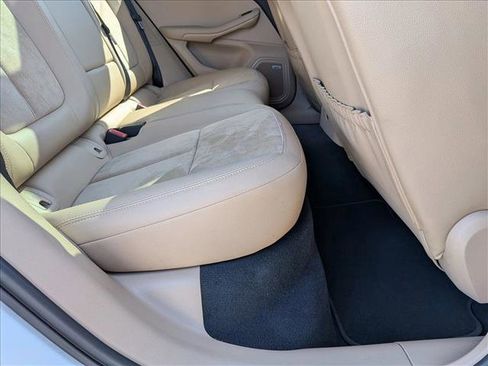 Used 2021 Porsche Macan image 20