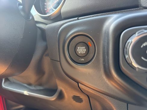 Used 2021 Jeep Gladiator Overland w/ Popular Equipment Package image 21