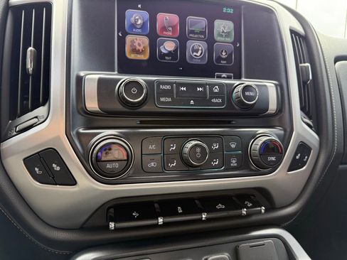 Used 2018 GMC Sierra 1500 SLT w/ SLT Premium Package image 18