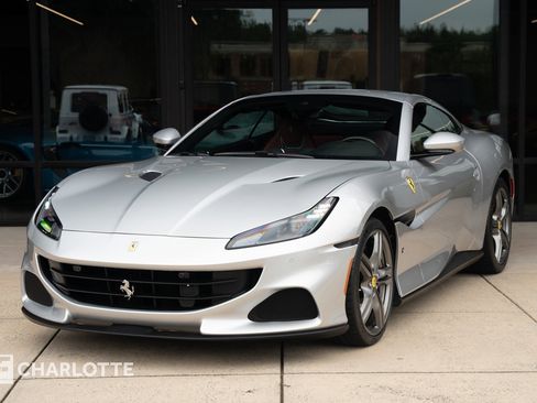 Used 2022 Ferrari Portofino M image 7