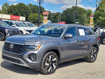 Used 2025 Volkswagen Atlas Cross Sport SE w/ Panoramic Sunroof Package